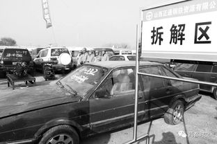 亳州男子為躲酒駕檢查竟將車開進交警大隊，交警笑稱“省事了”